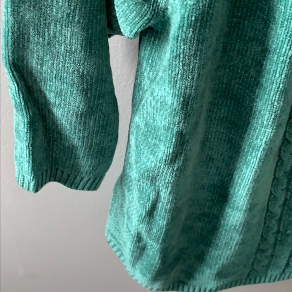 Sweater - Picture 4 of 5